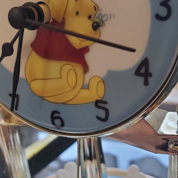 Winnie The Pooh Bees and Ballons Anniversary Clock - Picture 11 of 14